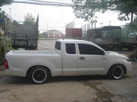 ขายดาวน์ กระบะ TOYOTA Hilux Vigo Champ(Cabเปิดได้) 4x2 เกียร์ธรรมดา ปี 2013