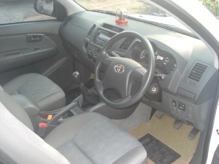 ขายดาวน์ กระบะ TOYOTA Hilux Vigo Champ(Cabเปิดได้) 4x2 เกียร์ธรรมดา ปี 2013