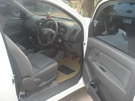 ขายดาวน์ กระบะ TOYOTA Hilux Vigo Champ(Cabเปิดได้) 4x2 เกียร์ธรรมดา ปี 2013