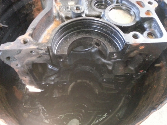 ขายเสื้อสูบ ISUZU 4JG2  3,100 CC.