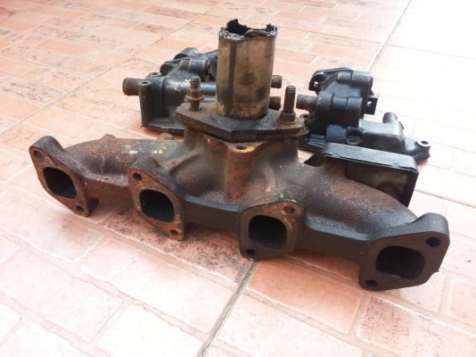 ขายท่อร่วมไอเสีย ISUZU 4JG2