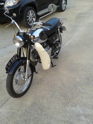 YAMAHA YA6 คลาสสิค 2 จังหวะ 125 CC.