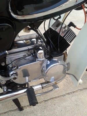 YAMAHA YA6 คลาสสิค 2 จังหวะ 125 CC.