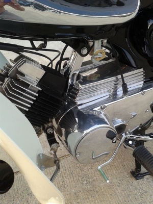 YAMAHA YA6 คลาสสิค 2 จังหวะ 125 CC.