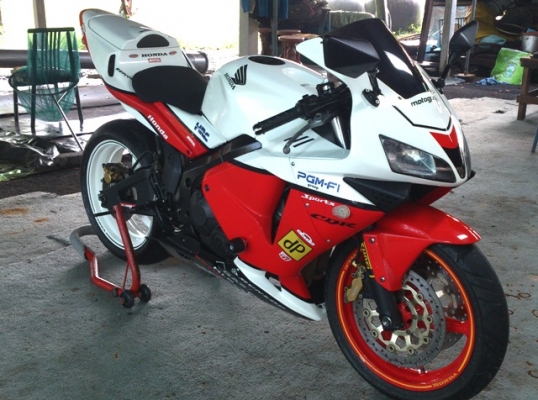 CBR 600RR Y' 2004 หัวฉีด  ทะเบียนเเท้ โอนขนส่ง
