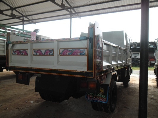 6 ล้อเดกก้า 195 แรง