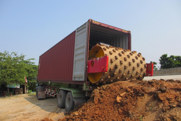 รถบด DYNAPAC CA30D คุณภาพเยี่ยม เก่านอก ทำสีใหม่แล้ว