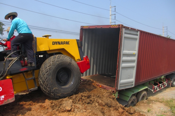 รถบด DYNAPAC CA30D คุณภาพเยี่ยม เก่านอก ทำสีใหม่แล้ว รถบด DYNAPAC CA30D คุณภาพเยี่ยม เก่านอก ทำสีใหม่แล้ว