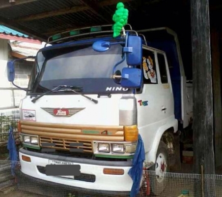 HINO FD 168 HP EH700 หกล้อดั๊มพ์ กระบะดั๊มพ์เหล็ก 6 ตันความยาว 3.60 เมตรสภาพสวย เครื่องแห้แรงดี หัวเก๋ง F17 สีสันบางๆเดิมๆสภาพดีสุดๆภายในเก๋งคอนโซลสวยครบพร้อม พวงมาลัยเพาเวอร์ ช่วงล่างใหญ่คัชซีสวยไม่มีดาม ยาง 8.25 ขอบ 16 สภาพดีพร้อมใช้งาน เอกสารทะเบียนครบ HINO FD 168 HP EH700 หกล้อดั๊มพ์ กระบะดั๊มพ์เหล็ก 6 ตันความยาว 3.60 เมตรสภาพสวย เครื่องแห้แรงดี หัวเก๋ง F17 สีสันบางๆเดิมๆสภาพดีสุดๆภายในเก๋งคอนโซลสวยครบพร้อม พวงมาลัยเพาเวอร์ ช่วงล่างใหญ่คัชซีสวยไม่มีดาม ยาง 8.25 ขอบ 16 สภาพดีพร้อมใช้งาน เอกสารทะเบียนครบ