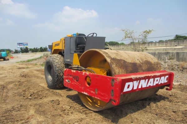 รถบด DYNAPAC CA30D คุณภาพเยี่ยม เก่านอก ทำสีใหม่แล้ว รถบด DYNAPAC CA30D คุณภาพเยี่ยม เก่านอก ทำสีใหม่แล้ว