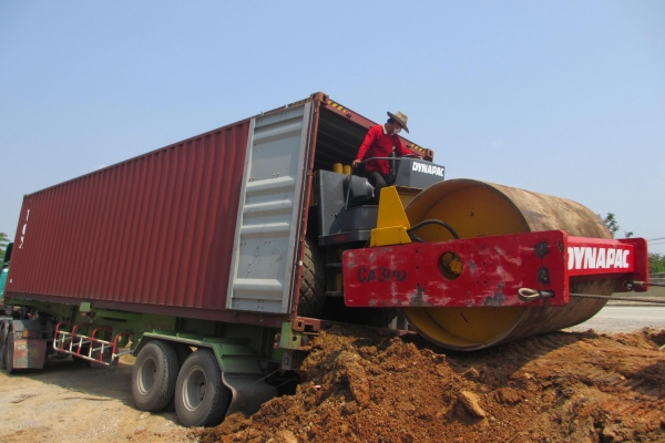 รถบด DYNAPAC CA30D คุณภาพเยี่ยม เก่านอก ทำสีใหม่แล้ว