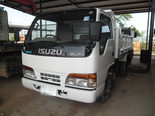 อีซูซุ NKR ดั้มกระป๋อง