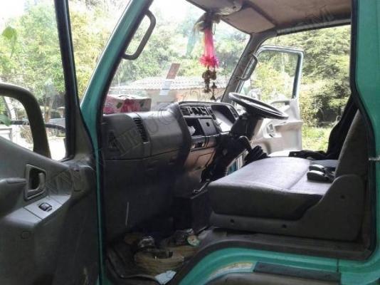 รถบรรทุก 6 ล้อ MITSUBISHI CANTER กระบะสเตนเลสทั้งลูก แถมรั่วคอกเหล็กกระบะ