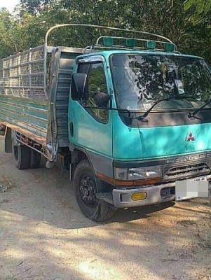 รถบรรทุก 6 ล้อ MITSUBISHI CANTER กระบะสเตนเลสทั้งลูก แถมรั่วคอกเหล็กกระบะ