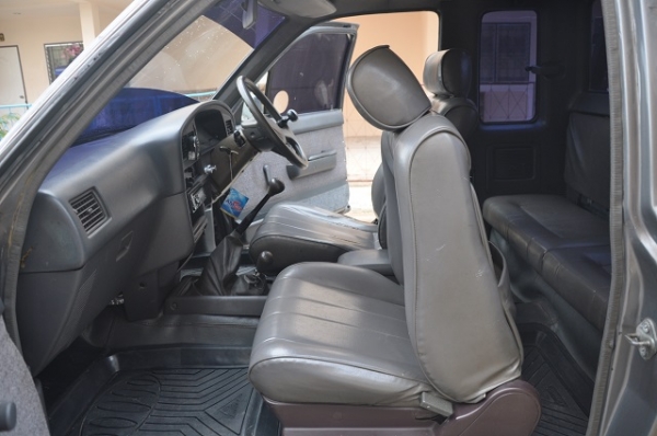 ขาย Toyota Hilux LN111 เครื่อง Toyota 3L - 2800 TURBO 4WD พร้อมใช้