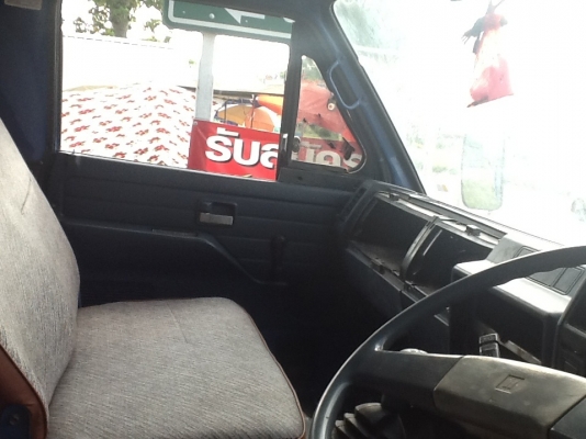 ขายด่วนNPR59LU5M เครื่อง 4bd1 115hpยาว4.3เมตรทะเบียน 30กย 57