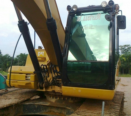 ขายรถแบ็คโฮ CAT 320 D  ทะเบียนพร้อม  7 พันกว่าชั่วโมง
