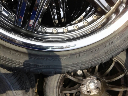 แม็กขอบ 17 5รู114  พร้อมยาง 205 45 17 ปี 12