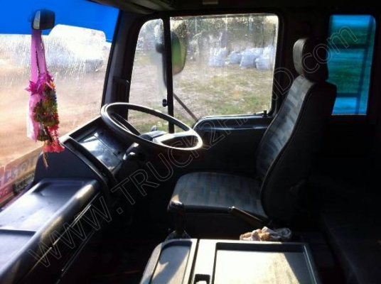 รถบรรทุก 10 ล้อดั๊มพ์   ยี่ห้อ HINO  กระจกไฟฟ้า