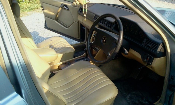 ขาย benz 230E W124 เครื่อง 2JZ ติด LPG แล้ว 155,000 หรือแลกบิ๊กไบค์ที่ราคาพอกันครับ ขาย benz 230E W124 เครื่อง 2JZ ติด LPG แล้ว 155,000 หรือแลกบิ๊กไบค์ที่ราคาพอกันครับ