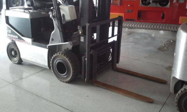 รถฟอร์คลิฟต์ไฟฟ้า NISSAN 15
