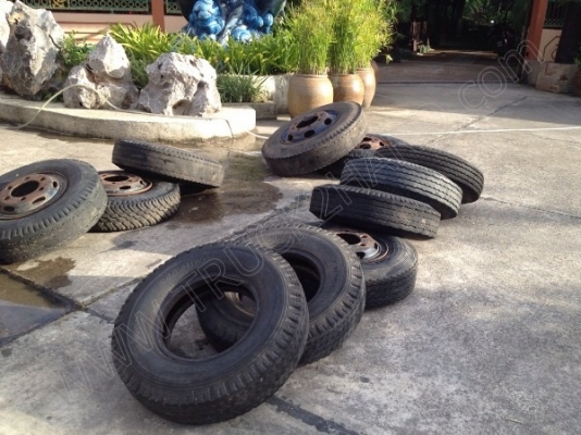 ยางรถผสมหลายขนาดพร้อมกระทะบางเส้น