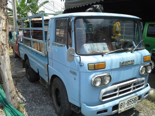 บรรทุกสี่ล้อราคาถูกป้ายใหญ่