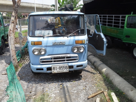 บรรทุกสี่ล้อราคาถูกป้ายใหญ่