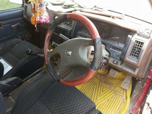 ***ขายแล้วครับขอบคุณ Truck2hand ขายถูก ใช้งานดีมาก เข้าไร่เข้าสวน  NISSAN BIG-M TD25 ปี31/89 แค็ปเล็ก ฝาขาว เครื่องแน่นแรงดีไม่หลวม ช่วงล่างแน่นไม่มีส่าย คัสซีสวยไม่ผุไม่ดาม กระบะพื้นดีไม่มีผุ ยางหน้าดี หลังพอใช้ หัวดีภายในเก๋งไม่ผุ คอนโซลครบ แอร์ พ.ธรรมด