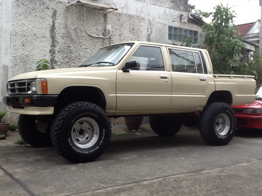 ขาย toyota hero 4ประตู