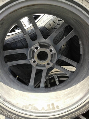 แม็กขอบ 17 พร้อมยาง 205 45 17 ปี 11  สวยๆ