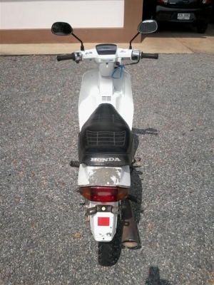 ขายดรีมคุรุสภาทะเบียนพร้อมโอนภาษีขาดปี 50 เครื่องดีควันไม่ขาวรถเดิมๆพร้อมใช้ ขาย 13900 บาท