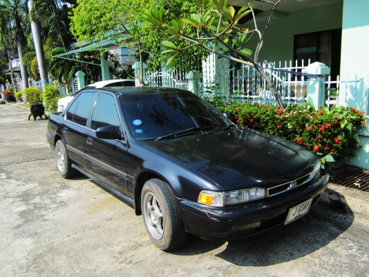 Honda Accord EX 2.0 ตาเพชร เกียร์ auto ปี 90 รถบ้าน เจ้าของขายเอง