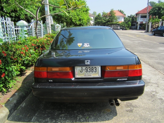 Honda Accord EX 2.0 ตาเพชร เกียร์ auto ปี 90 รถบ้าน เจ้าของขายเอง Honda Accord EX 2.0 ตาเพชร เกียร์ auto ปี 90 รถบ้าน เจ้าของขายเอง