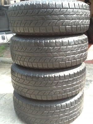 ขายล้อลาย  เบรดเลท์  พร้อมยาง  AT ........... สวยๆ เชิญครับ