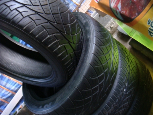 ยาง 255 45 20 Nitto ปี 10 Made in USA.