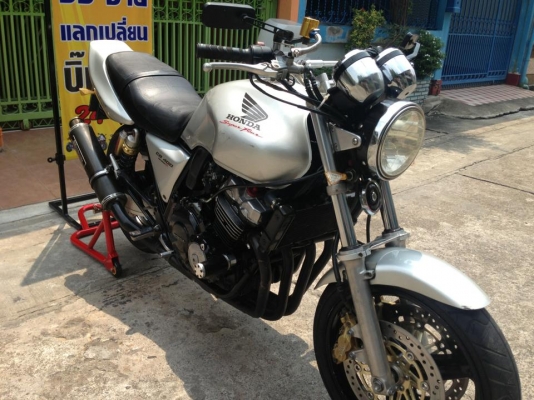 ต้ำพระราม2ขาย cb400vs.s ปี98 ทะเบียนเล่มครบภาษีไม่ขาดโอนได้ครับ ระบบไฟครบทุกจุดครับ(รับ-แลก-เทิร์นทุกรุ่น)