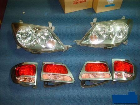 ขายไฟหน้า-หลังฟอร์จูนเนอร์ครบชุด 2000 บาท