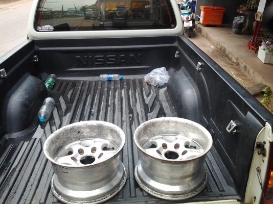 ขายแม็กออฟลึก ENKEI 15"x8.5" 6 รู 139.7 ET-20 มี 3 วง ขาย 5000 พร้อมส่ง