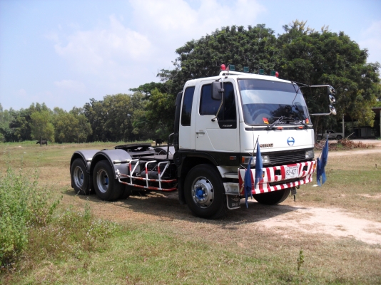 รถหัวลากสิบล้อ รถหัวลากสิบล้อ