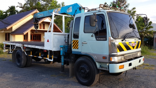 รถหกล้อใหญ่HINO ติดเครน 3 ตันท้องV เครื่อง195 แรงม้า พร้อมใช้