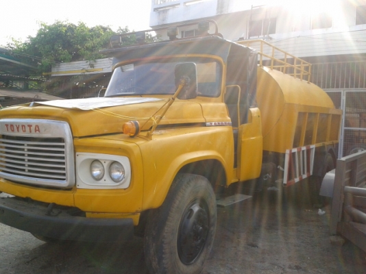 ขายหกล้อ บรรทุกน้ำ TOYOTA แก่แต่เก๋าคาสสิค สภาพสวย พร้อมใช้งาน