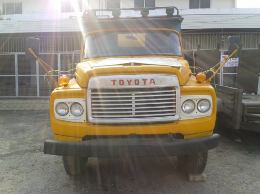 ขายหกล้อ บรรทุกน้ำ TOYOTA แก่แต่เก๋าคาสสิค สภาพสวย พร้อมใช้งาน