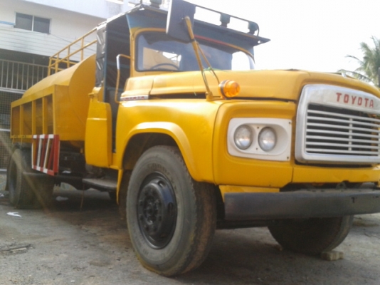 ขายหกล้อ บรรทุกน้ำ TOYOTA แก่แต่เก๋าคาสสิค สภาพสวย พร้อมใช้งาน