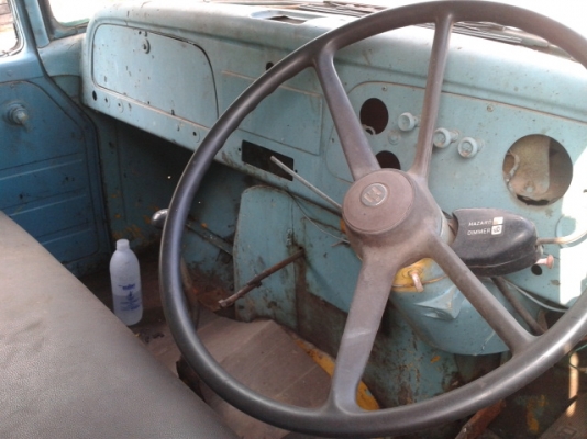 ขายหกล้อ บรรทุกน้ำ TOYOTA แก่แต่เก๋าคาสสิค สภาพสวย พร้อมใช้งาน