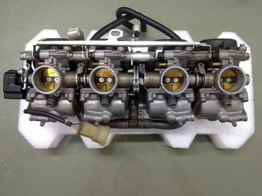 ขายคาร์บูเรเตอร์ CBR400R/RR NC23s ปี 89