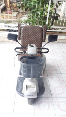 ขายด่วนรถไฟฟ้า 3 ล้อ SUZUKI และ 4 ล้อ NAIS เพิ่งมาจากญี่ปุ่น