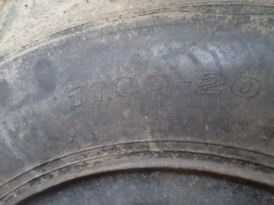 ยางรถครับ เสนอราคามาได้ครับขายได้ขาย