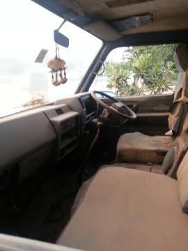 รถบรรทุกน้ำ 6 ล้อ ISUZU 115แรงม้า แทงค์ 8000 ลิตร มีปั๊มน้ำด้านหลัง 0872976734