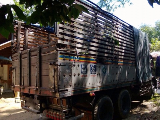 รถอีซูซุ 10 ล้อ รั้ว 195 แรงม้า ปี 40 สนใจติดต่อ 081 - 6079515 รถอีซูซุ 10 ล้อ รั้ว 195 แรงม้า ปี 40 สนใจติดต่อ 081 - 6079515